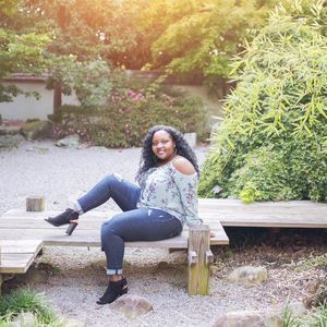 Meet your Posher, Brooke